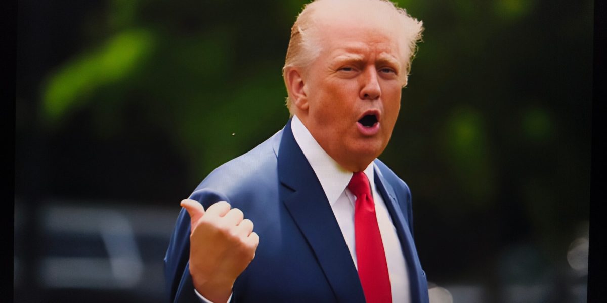 Donald Trump vrea ca NATO să redeschidă Strâmtoarea Ormuz: Criza în Orient