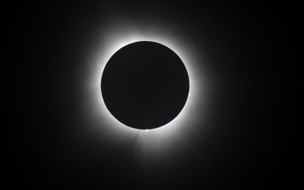Eclipse totală de soare pe 12 August: Unde vezi spectacolul cosmic