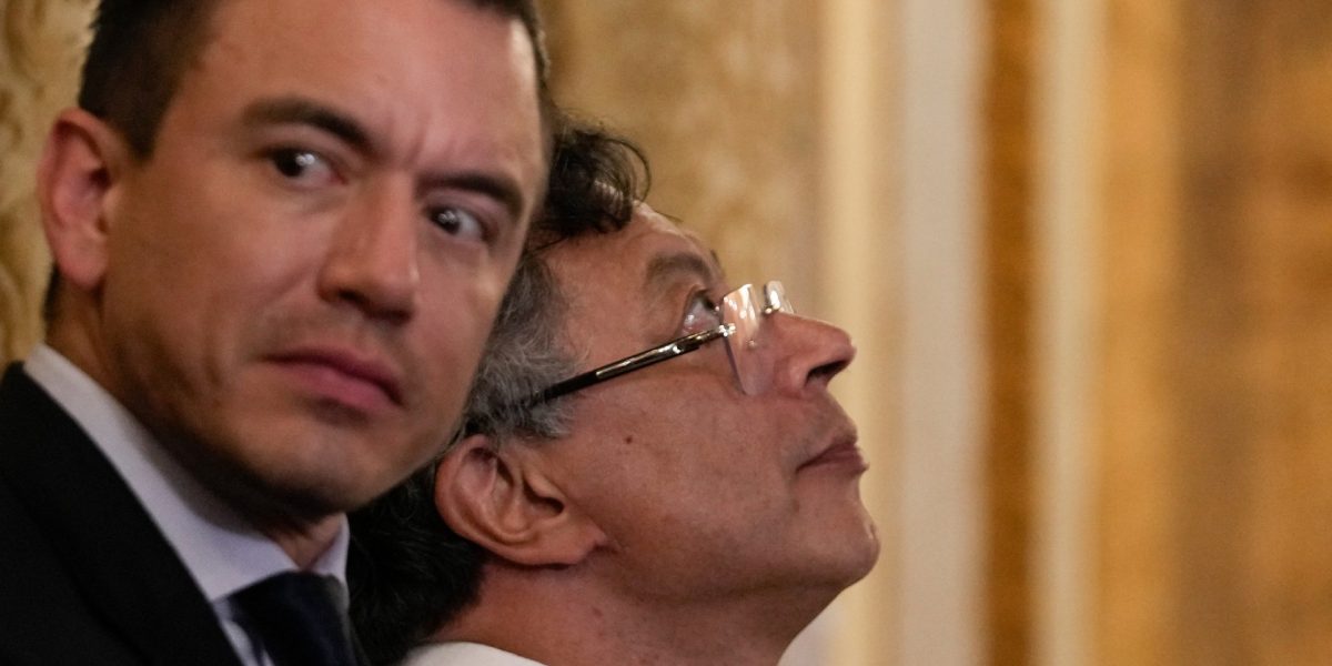 Ecuador: Taxe-record de 100% în dispută cu Columbia