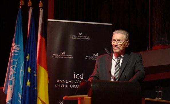 Levantul: Sinecure cu nume schimbat, dar cu „pace”! Senat pentru, Camera Deputaților așteaptă