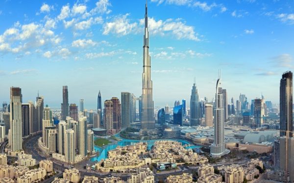 Emiratele Arabe Unite devin al zecelea mare exportator mondial în 2025