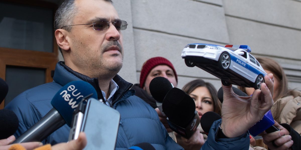 Ghinea, reacție DURĂ la Nicușor Dan: „F… off”! Președintele, ATAC dur la jurnaliști