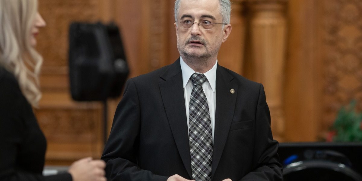 Andronache (PNL): „România are deficit uriaș”. PSD, acuzat că lasă nota de plată uriașă