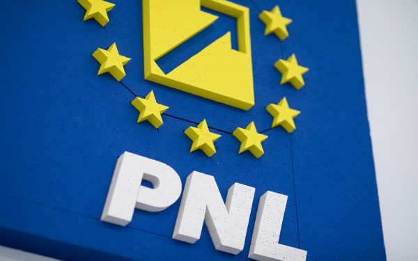 PNL rămâne ferm în susținerea premierului Ilie Bolojan în ciuda tensiunilor politice Președintele Senatului, Mircea Abrudean, a declarat marți că partidul pe care îl reprezintă, Partidul Național Liberal, nu analizează nici în prezent varianta retragerii sprijinului pentru premierul Ilie Bolojan