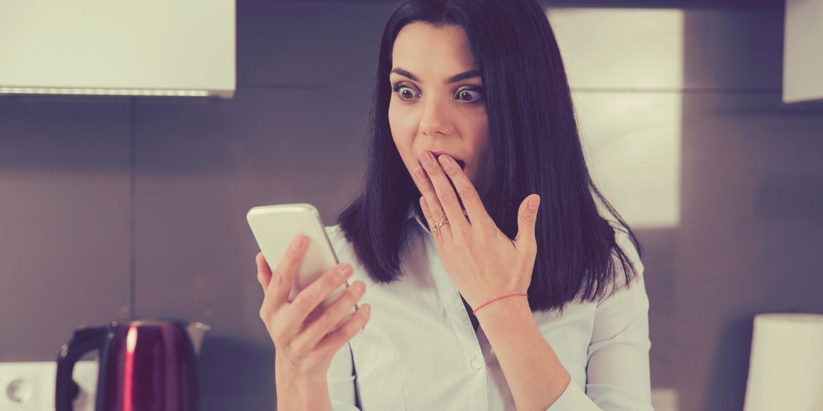 Atenție, români: Ce date de pe mobil vă pot lăsa fără bani în România