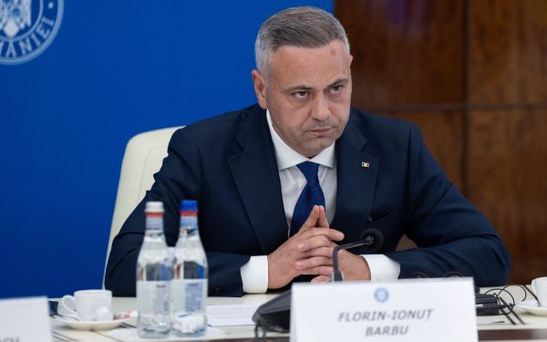 Producătorii locali din Olt sunt încurajați să pătrundă direct pe piață, odată cu redeschiderea Piaței Producătorilor Olteni pe platoul Consiliului Județean Olt