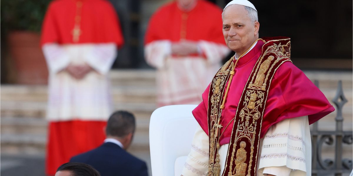 Papa LEON al XIV-lea, apel la reconciliere: „Lumea, devastată de tirani” în Camerun