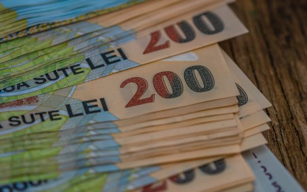 USR și PSD, alături pentru păgubiții ROBOR: Lege după investigația Consiliului Concurenței