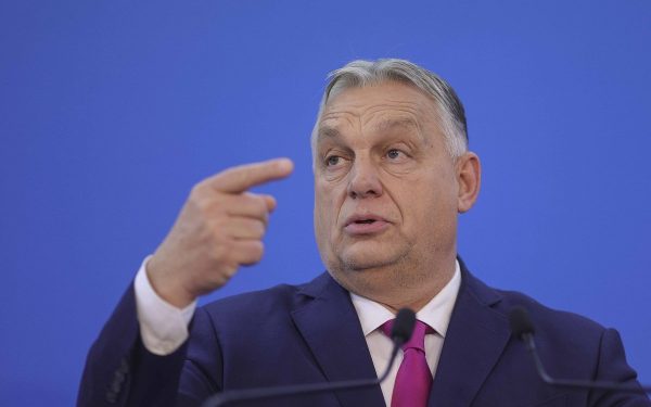 Premierul ungar Viktor Orban nu știe cine a plasat explozibilii în Serbia Premierul ultranaționalist Viktor Orban a admis luni că nu are informații clare despre cine ar fi putut amplasa explozibilii descoperiți recent în apropierea frontierei Serbiei cu Ungaria