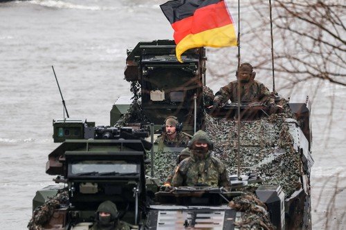 Guvernul german a introdus o prevedere care restricționează libertatea de mișcare a tinerilor cu vârste între 17 și 45 de ani