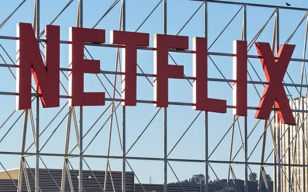 Netflix riscă să plătească despăgubiri importante în Italia, după ce o decizie judicială a stabilit că majorările de preț impuse de serviciul de streaming în ultimii ani au fost ilegale