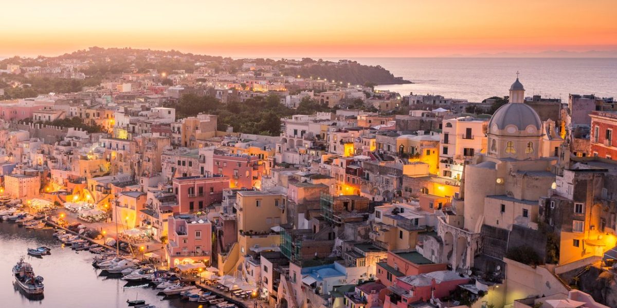 Alternative uimitoare la Coasta Amalfi: unde poți merge în Italia, mai ieftin