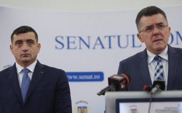Partidul AUR a lansat o inițiativă numită Academia Politică „Titu Maiorescu”, o acțiune despre care prim-vicepreședintele formațiunii afirmă că nu se încadrează în limitele unui program de studii tradițional, ci mai degrabă este o „chestiune in-house”