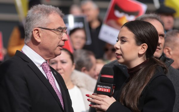 Război în direct: Numărul 2 din AUR, la cuțite cu Realitatea Plus! Anca Alexandrescu, implicată