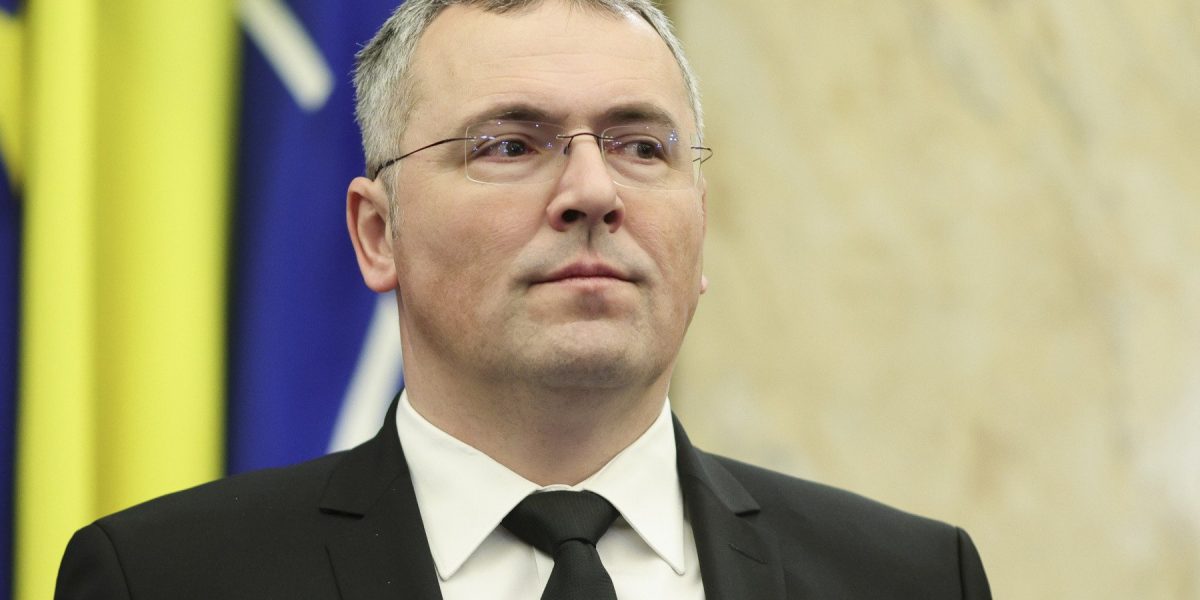 Procurorul Claudiu SANDU, membru al Consiliului Superior al Magistraturii (CSM), a criticat dur numirile făcute de președintele Nicușor Dan pentru funcțiile de procurori șefi