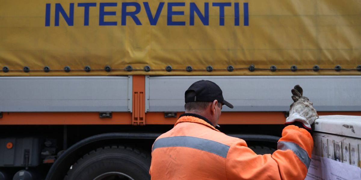 Societatea de Transport București (STB) a achiziționat recent servicii de monitorizare și analiză a presei, pentru suma de 78.000 de lei (aproximativ 15.400 de euro), în condițiile în care compania se confruntă cu o criză financiară severă