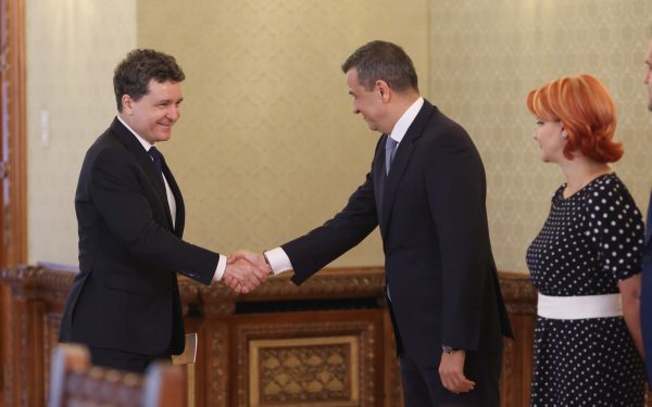 Grindeanu, mesaj dur pentru Bolojan: Ești premier cu sprijin PSD / Nicușor Dan, lăudat