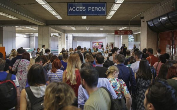 Metrorex scumpește biletele cu 40%, garniturile Alstom de 100 mil. € – „ascunse”