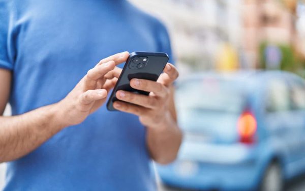 ChatGPT te ajută să găsești mașina perfectă pe Autovit: Iată cum funcționează