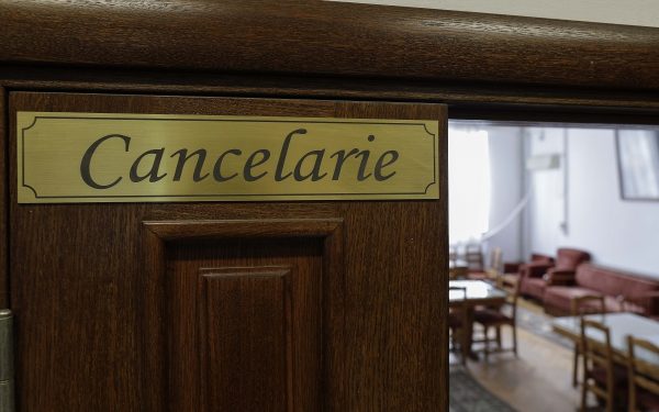 Ministrul Educației vrea bani în plus pentru profesori: ore și acasă