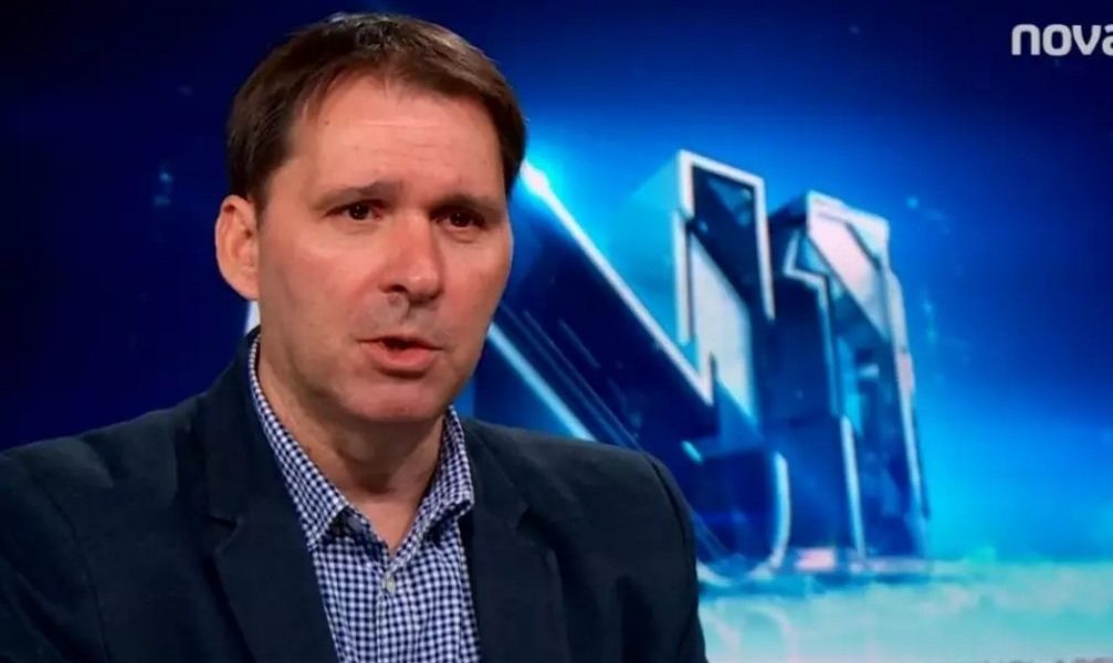 Igor Bozic, redactor-șef al postului de televiziune N1 din Serbia, a fost demis oficial luni, după ce anterior fusese înlăturat din funcția de director al companiei