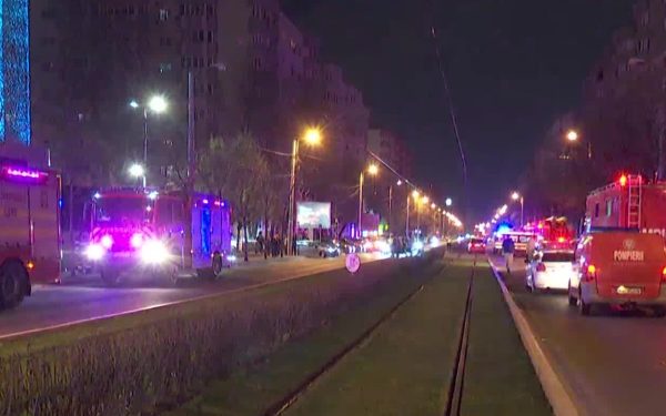 Un incendiu care a mistuit apartamentul de pe Calea Vitan a încheiat tragic o noapte plină de tensiune în Capitală