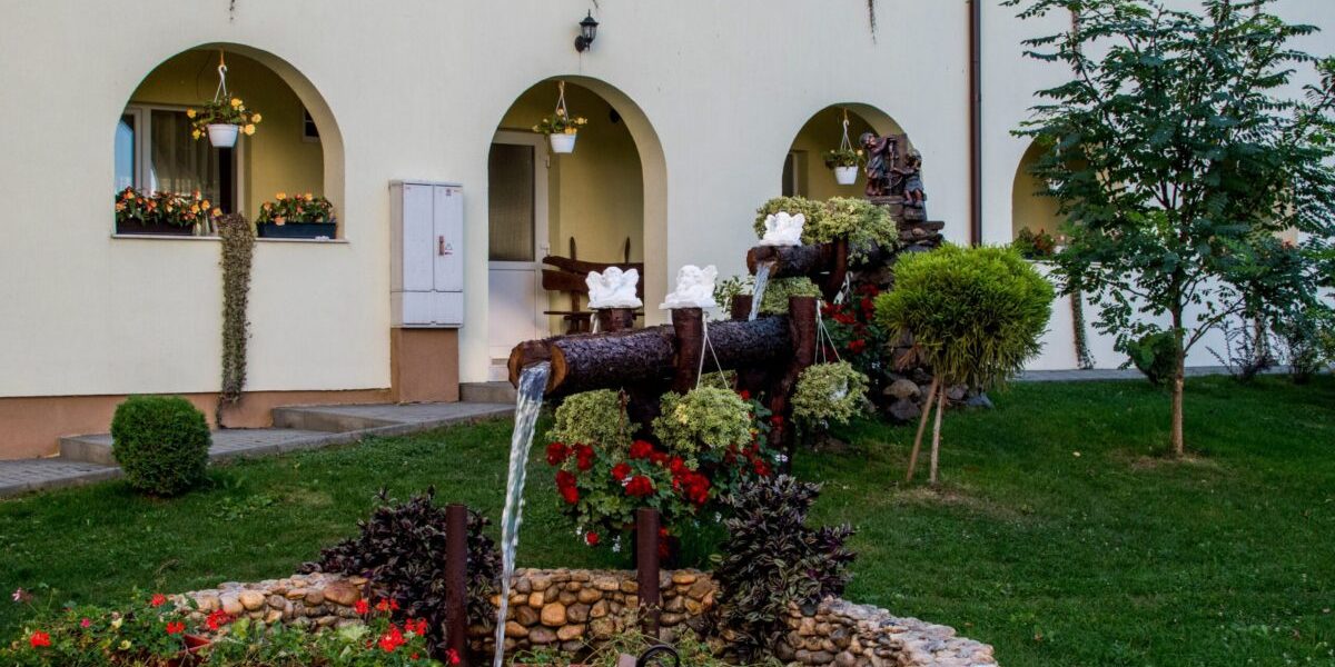 Izvorul Tămăduirii 2026: Tradiții, credință și ce să faci pentru sănătate