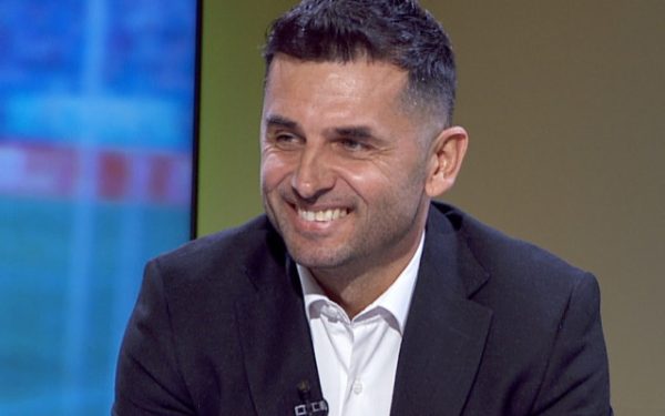 Dică, abonat la contracte grase: Unde-și bagă antrenorul banii?