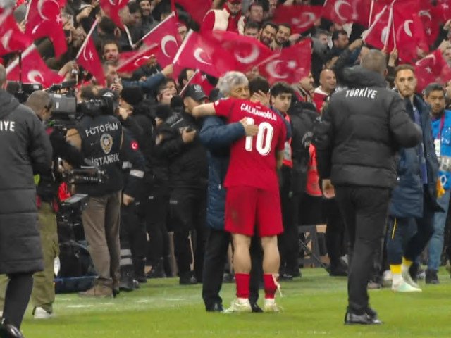 Mircea Lucescu și Calhanoglu, ultimele gesturi emoționante. Ce s-a întâmplat?