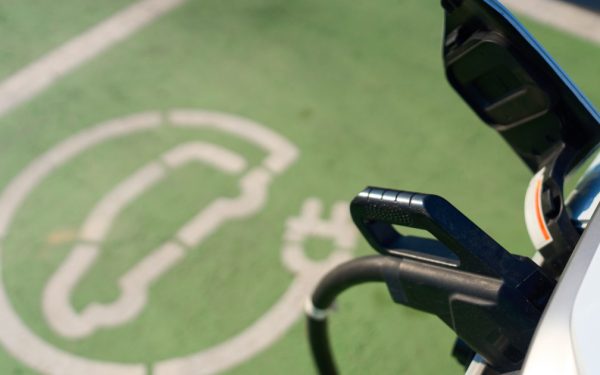 Ministrul Transporturilor, afaceri cu SRI, STS și SPP pentru electrice!