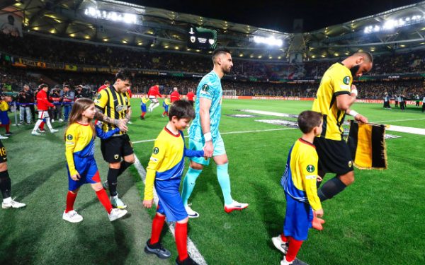 AEK – Rayo: Surpriză în Europa! Marin și Rațiu, notate diferit după meci