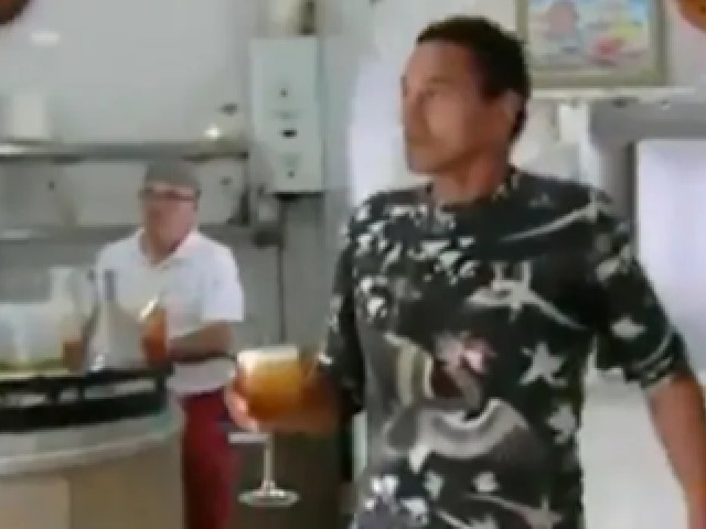 Accident șocant: Starul ajuns ospătar a pierdut un picior. ”Am vrut să mor”