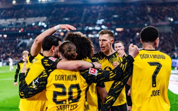 Jucătorul dorit de Real Madrid, Barcelona și Bayern, a semnat până-n 2031