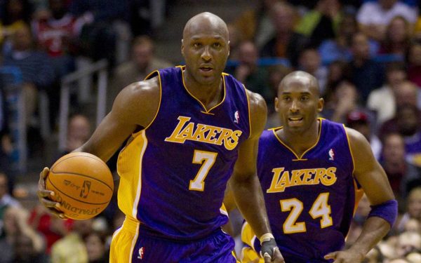 Lamar Odom, legenda echipei Los Angeles Lakers, a făcut recent dezvăluiri în premieră despre experiența sa cu o supradoză din 2015, eveniment care aproape i-a curmat viața