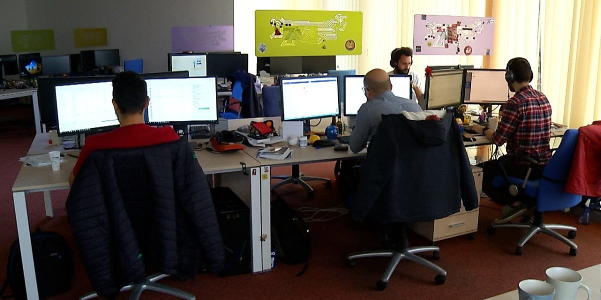 Legea transparenței salariale: Ce drepturi aduce românilor din iunie