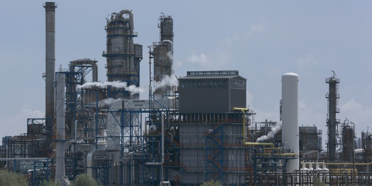 Rafinăria Petromidia și-a reluat activitatea la capacitate maximă după finalizarea lucrărilor de mentenanță, anunțat oficialul Bogdan Ivan, ministrul Energiei, printr-o postare pe Facebook