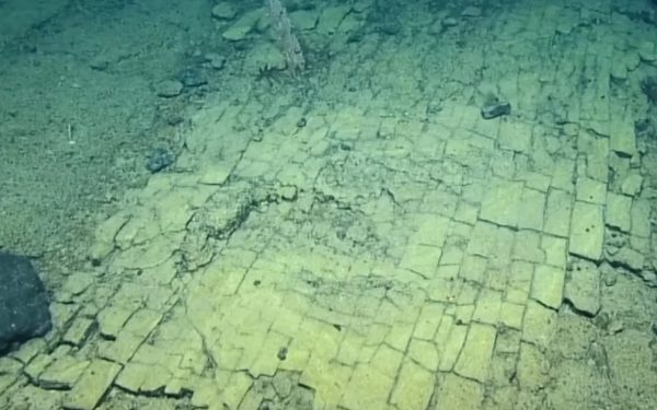 Cercetătorii au găsit Atlantida? Incredibilă descoperire la 3.000 metri adâncime