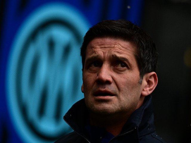 Șansele lui Cristi Chivu de a câștiga titlul cu Inter sunt mai mari decât oricând Cristi Chivu are acum o oportunitate reală de a încorona o carieră impresionantă, după ce specialiștii au făcut toate calculele referitoare la șansele sale de a adjudeca titlul cu Inter