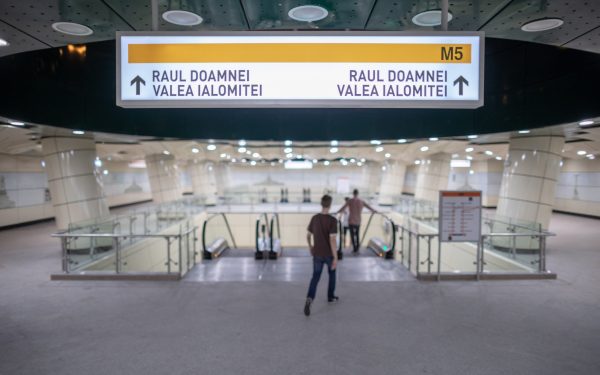 București: Stațiile de metrou, transformate în pisici adorabile. „Fiecare are o poveste”