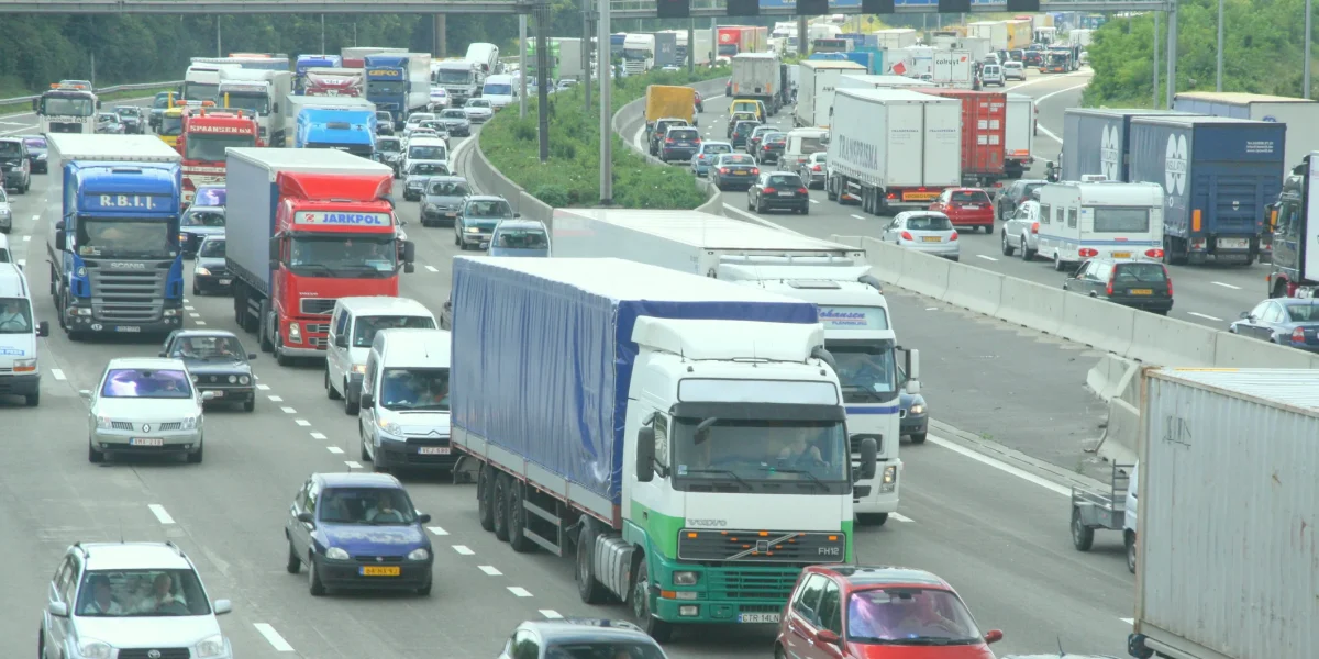 Nouă regulă RAR: Ce va fi obligatoriu pe mașinile noi, inclusiv în România, din 2026