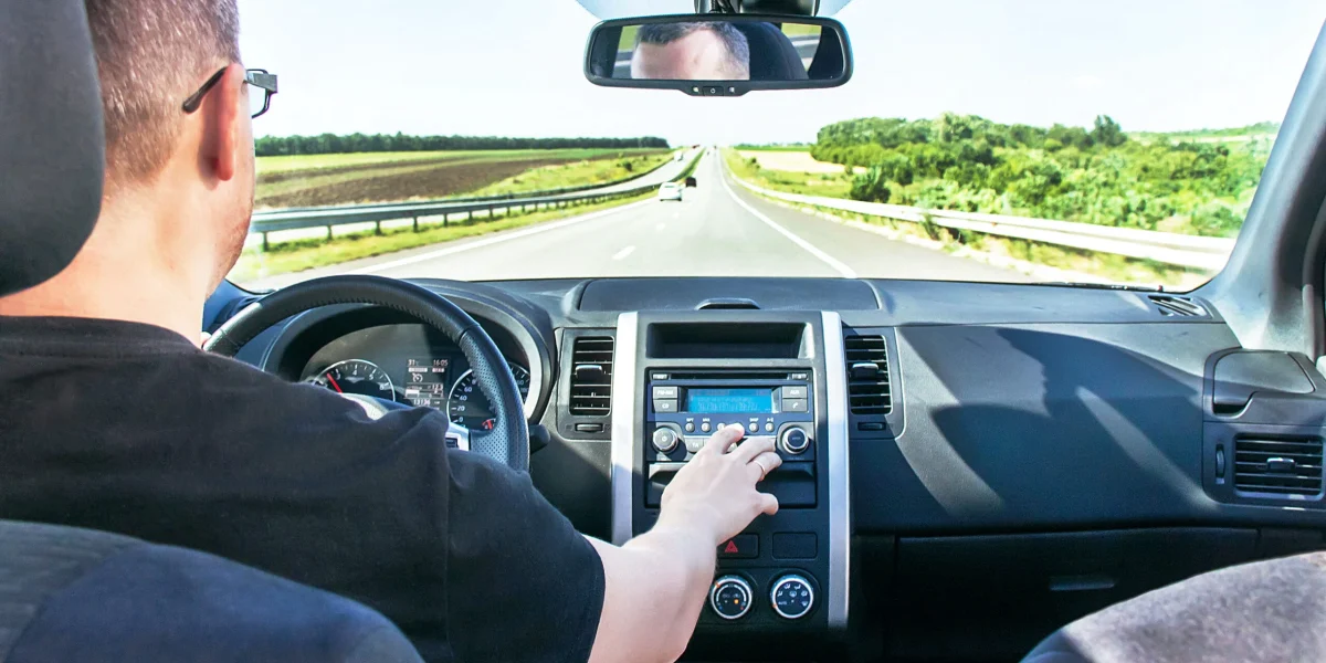 România: Radare medii schimbă regulile în trafic. Află cum sunt prinși șoferii