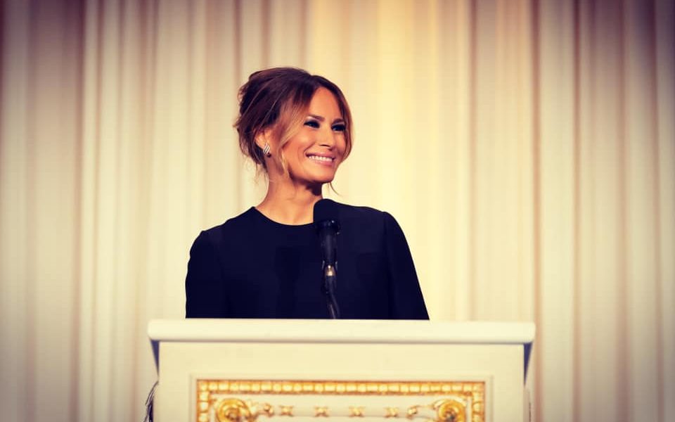 VIDEO: Jimmy Kimmel, acuzat că a mințit despre Melania Trump și Epstein