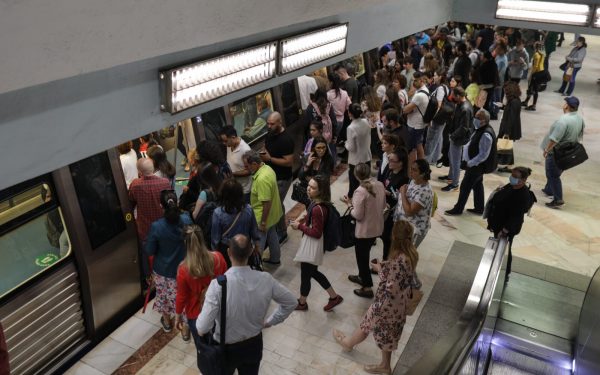 Biletul de metrou, 7 lei! Demisia, a doua zi, după semnarea scumpirii