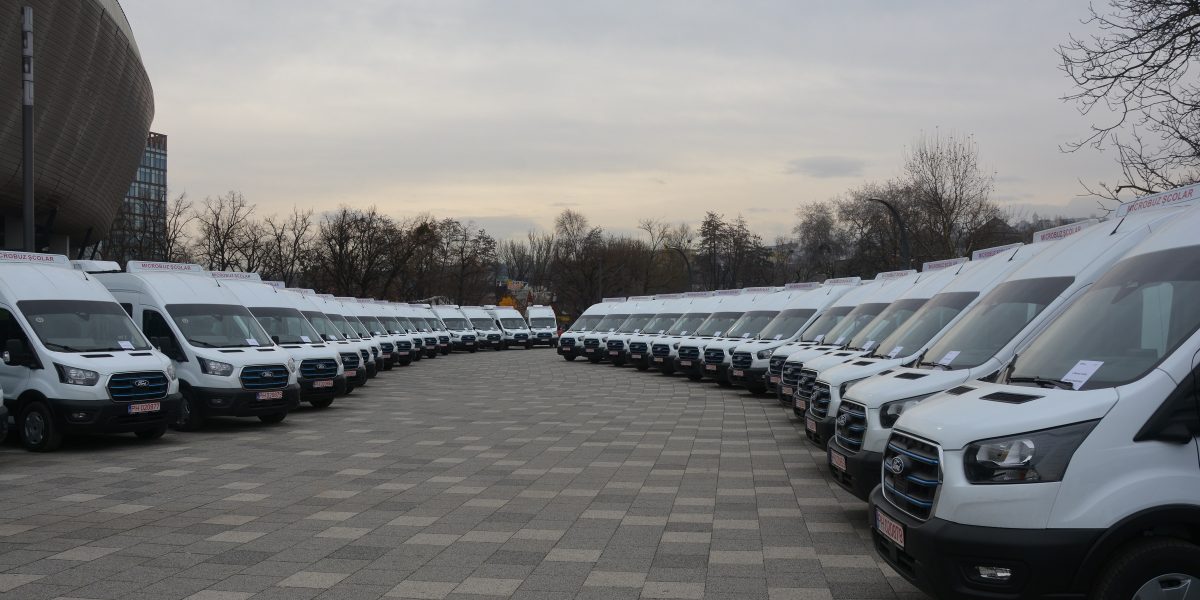 Dimian, despre microbuze: Cine e vinovat să plătească!