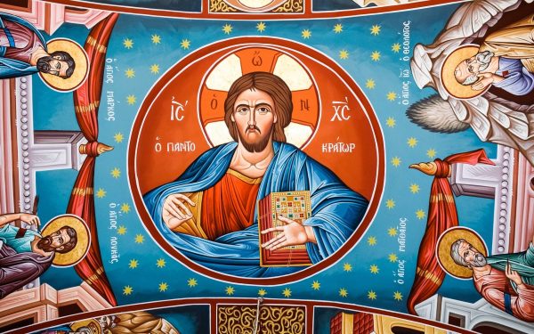 Imaginea atașată este doar pentru referință vizuală și nu trebuie menționată în text