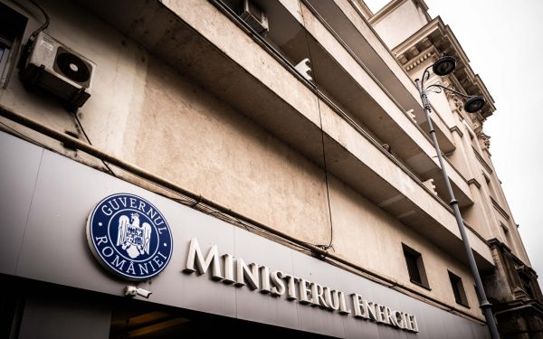 Ministerul Energiei, mutat la Poșta Română: Cât va economisi la chirie?