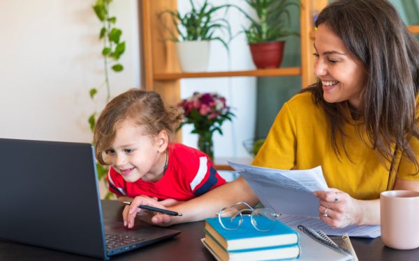 Acte necesare pentru înscrierea la creșă și grădiniță în 2026-2027: Dosarul complet, pas cu pas