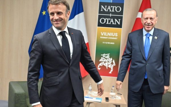 Bucureștiul se pregătește pentru un val de vizite diplomatice importante în contextul Summitului B9, eveniment ce reunește lideri din regiune pentru discuții pe teme de securitate și cooperare europeană