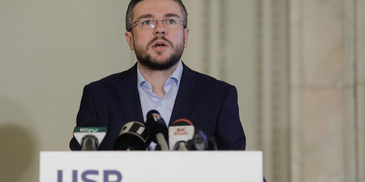 Irineu Darău (USR): Criza din Coaliție nu aduce voturi, instabilitatea nu e soluție