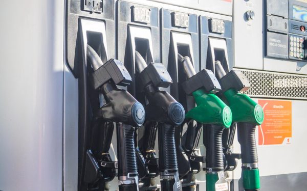 Motorina, sub 9 lei/litru! Scădere istorică, prețuri ca acum o lună în România